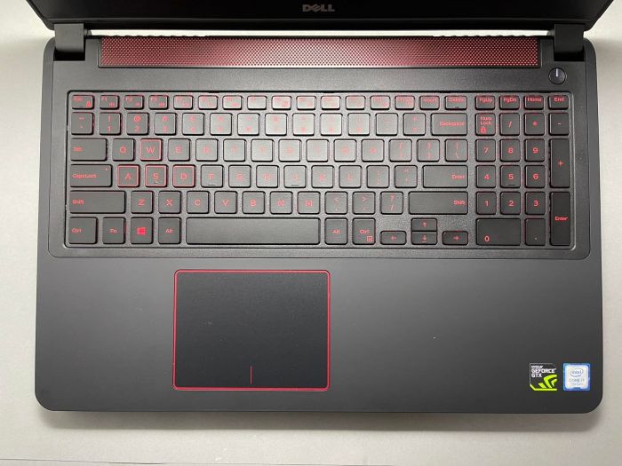 Ноутбук Dell Inspiron 15 5577