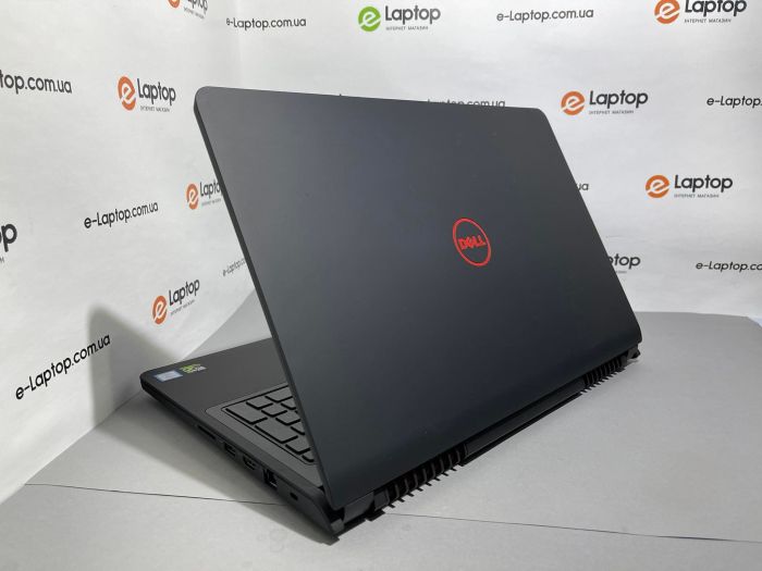 Ноутбук Dell Inspiron 15 5577