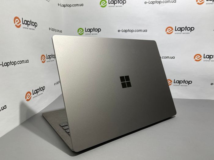 Ноутбук Microsoft Surface 1769