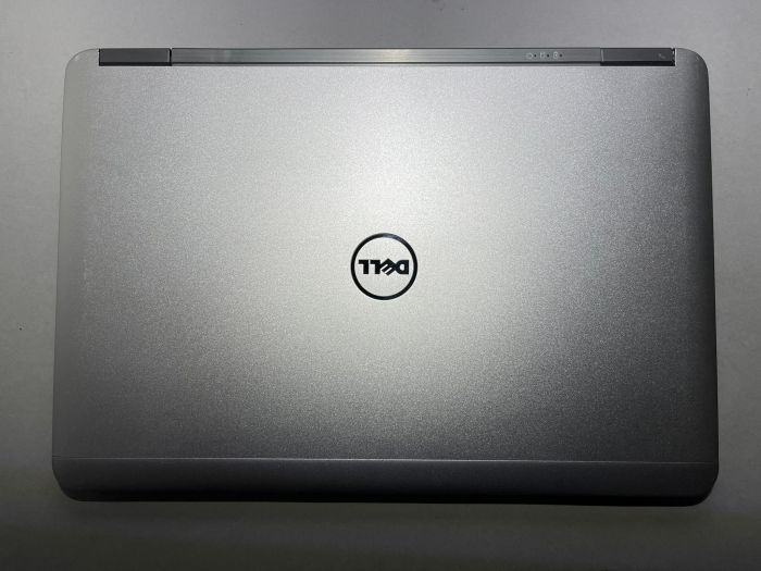 Ноутбук Dell Latitude E7240