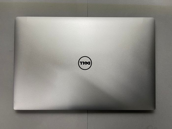 Ноутбук Dell XPS 15 9560