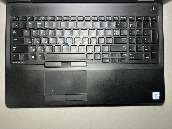 Ноутбук Dell Latitude E5570