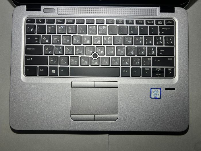 Ноутбук HP EliteBook 820 G3