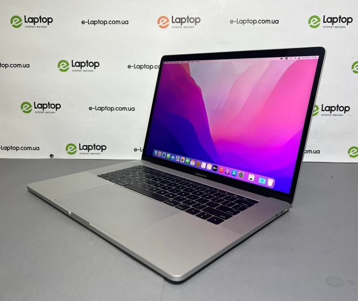 Ноутбук Apple MacBook Pro 15" 2016