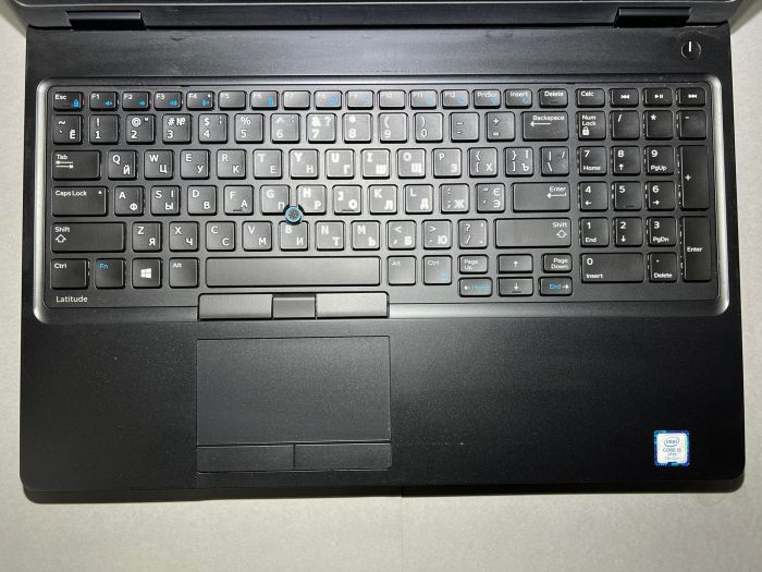 Ноутбук Dell Latitude E5580