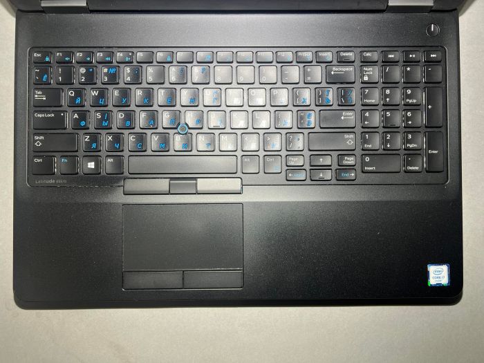 Ноутбук Dell Latitude E5570