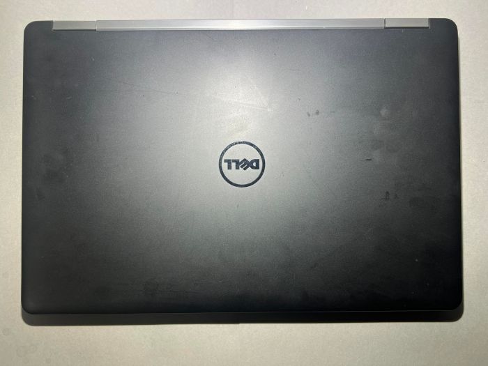 Ноутбук Dell Latitude E5570