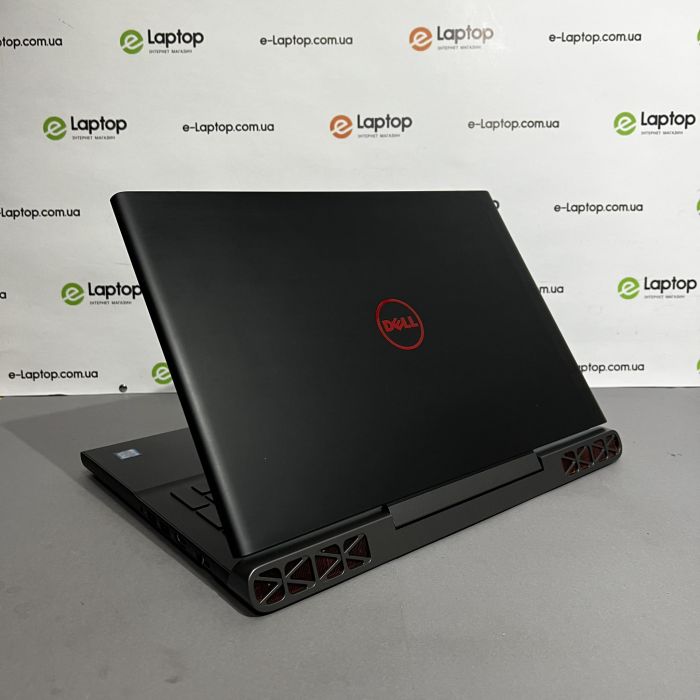 Ноутбук Dell Inspiron 15 7567