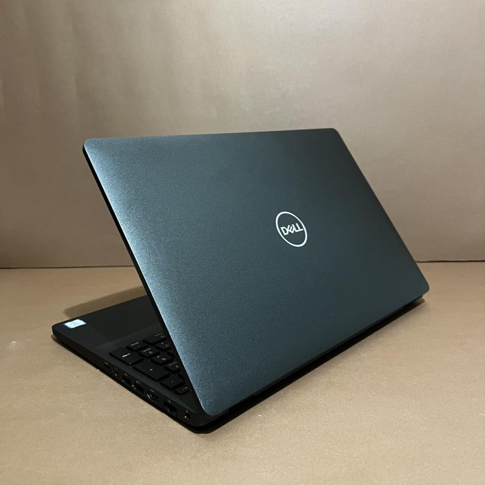 Ноутбук Dell Latitude 5500