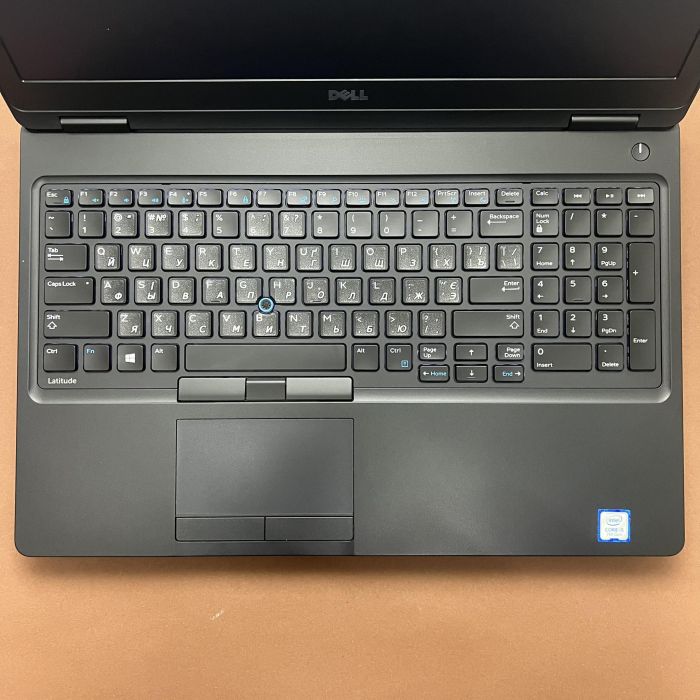 Ноутбук Dell Latitude E5580