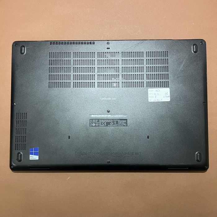 Ноутбук Dell Latitude E5580