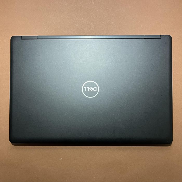 Ноутбук Dell Latitude 5590