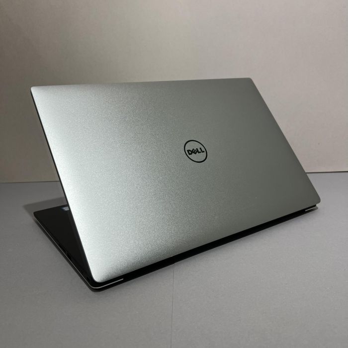 Ноутбук Dell XPS 15 9560	