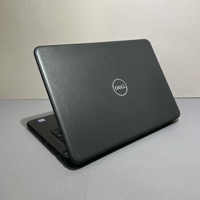 Ноутбук Dell Latitude 3300