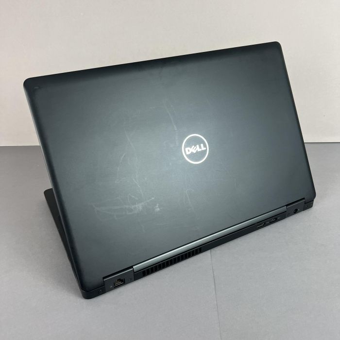 Ноутбук Dell Latitude E5580