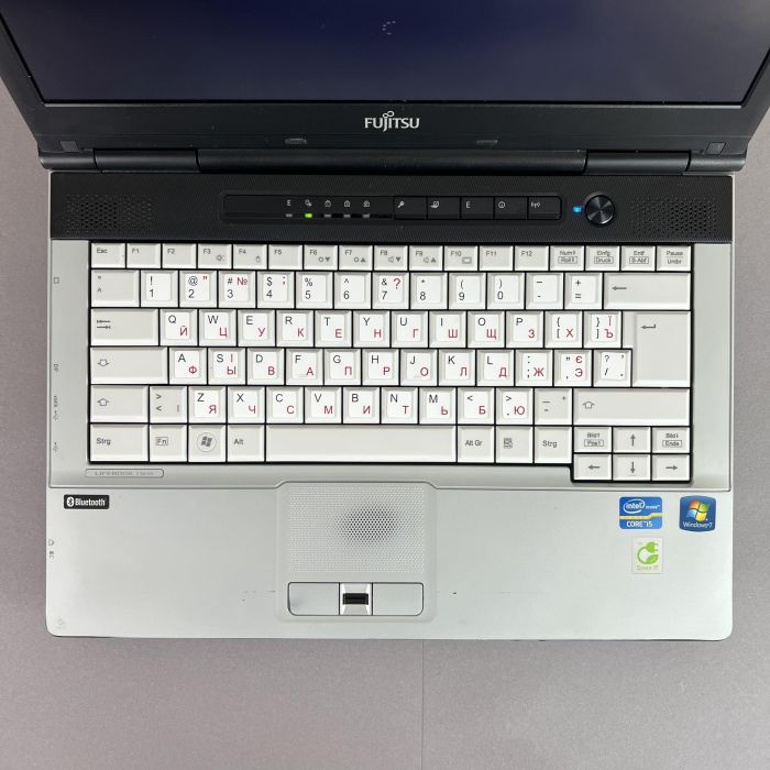 Ноутбук Fujitsu Lifebook S751