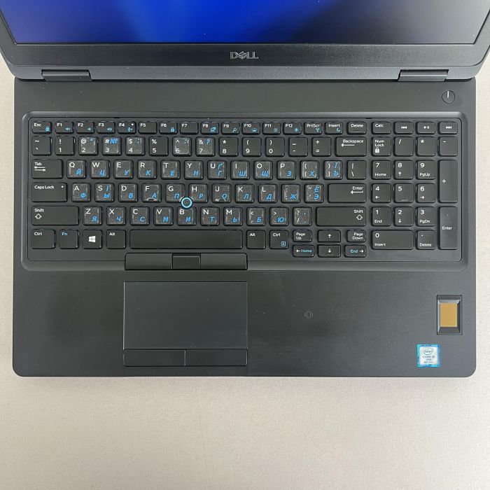 Ноутбук Dell Latitude E5590