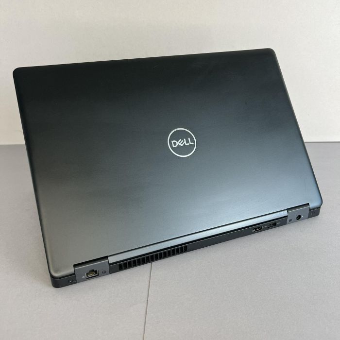 Ноутбук Dell Latitude E5590