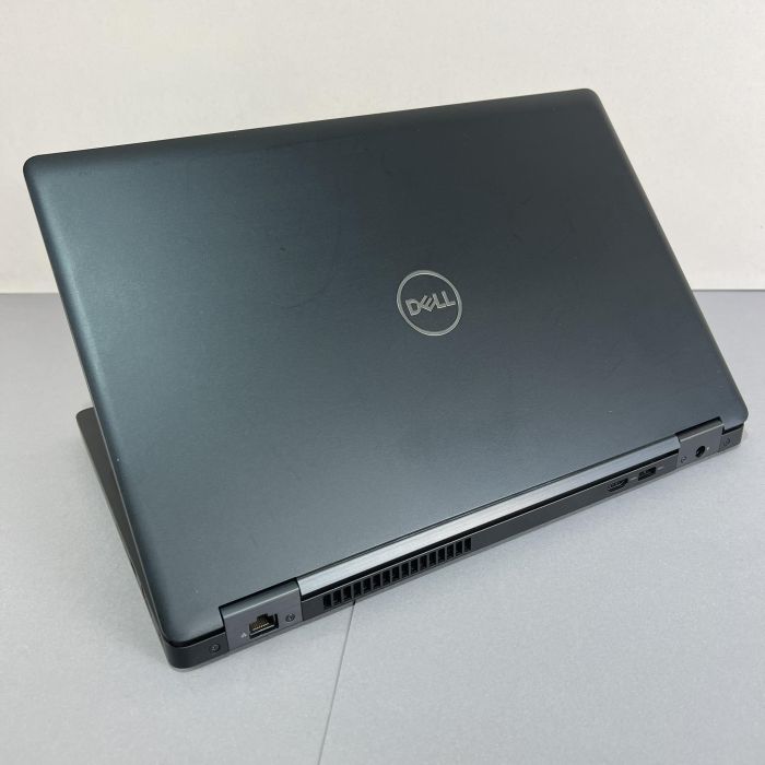 Ноутбук Dell Latitude E5590