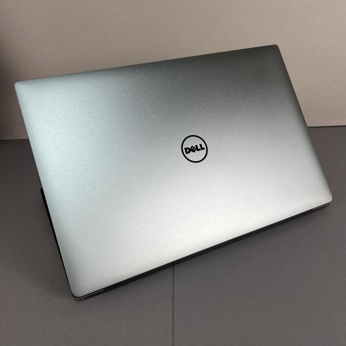 Ноутбук Dell XPS 15 9560