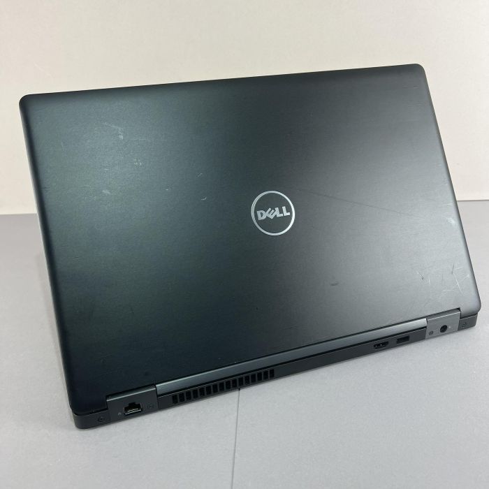 Ноутбук Dell Latitude E5580