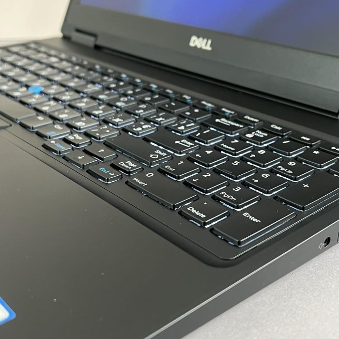 Ноутбук Dell Precision 3530