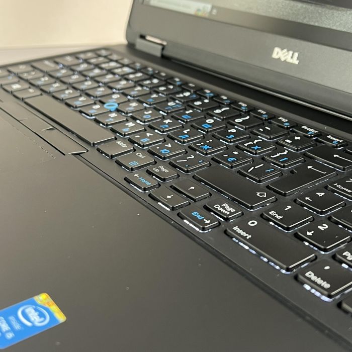 Ноутбук Dell Latitude E5550