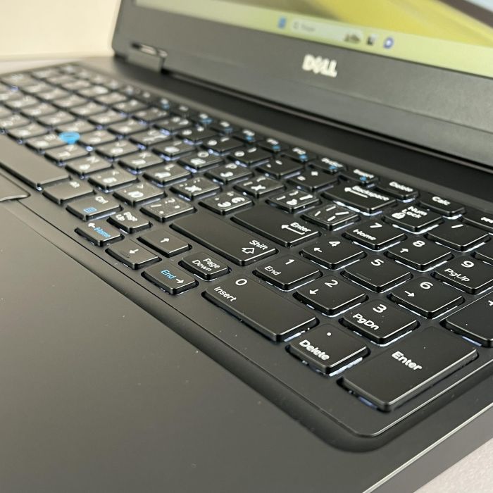 Ноутбук Dell Precision 3520