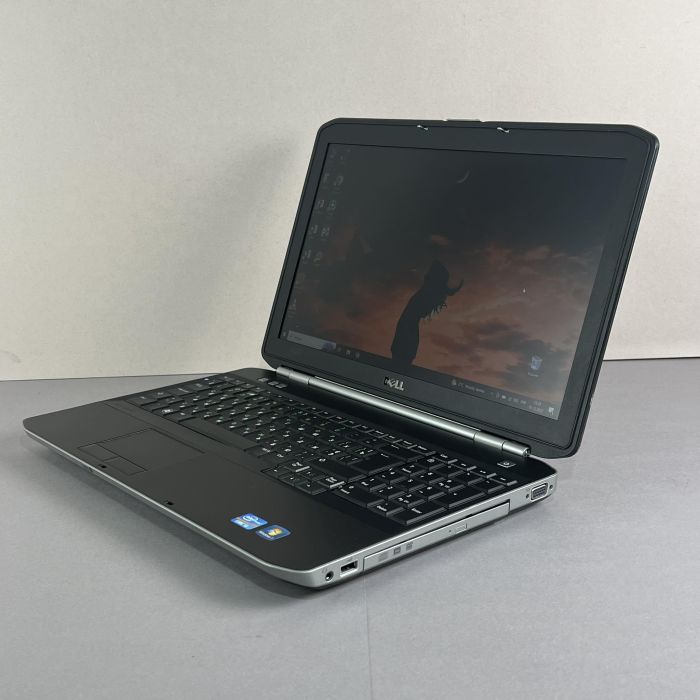 Ноутбук Dell Latitude E5520