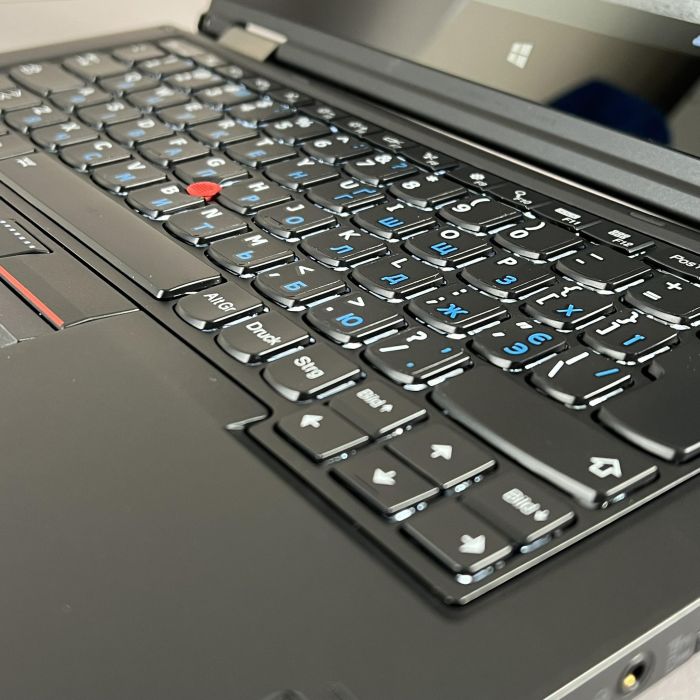 Ноутбук Lenovo Yoga 260