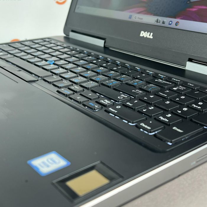 Ноутбук Dell Precision 7520