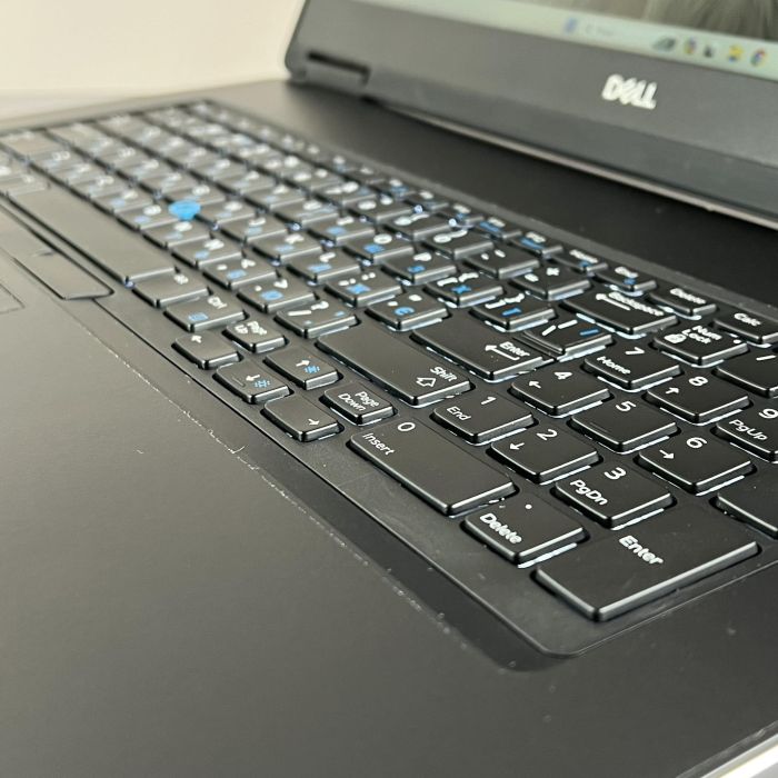 Ноутбук Dell Precision 7730