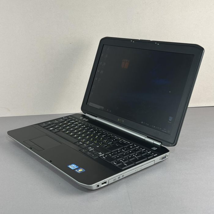 Ноутбук Dell Latitude E5520