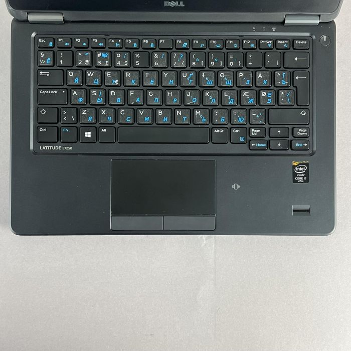 Ноутбук Dell Latitude E7250