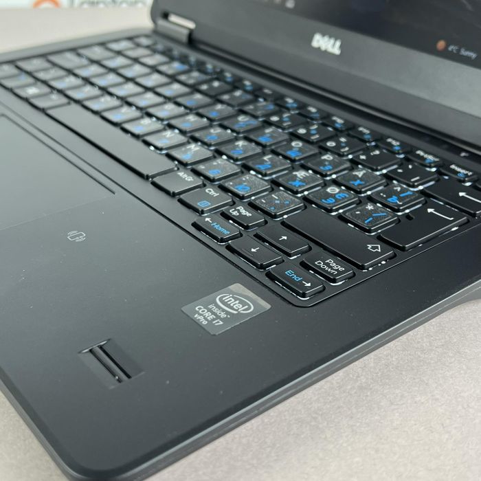 Ноутбук Dell Latitude E7250