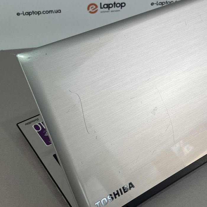 Ноутбук Toshiba Satellite L55W-C