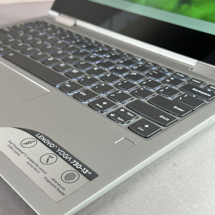 Ноутбук Lenovo Yoga 730-13