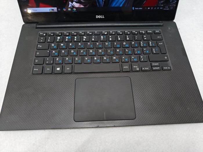 DELL XPS 15 9550