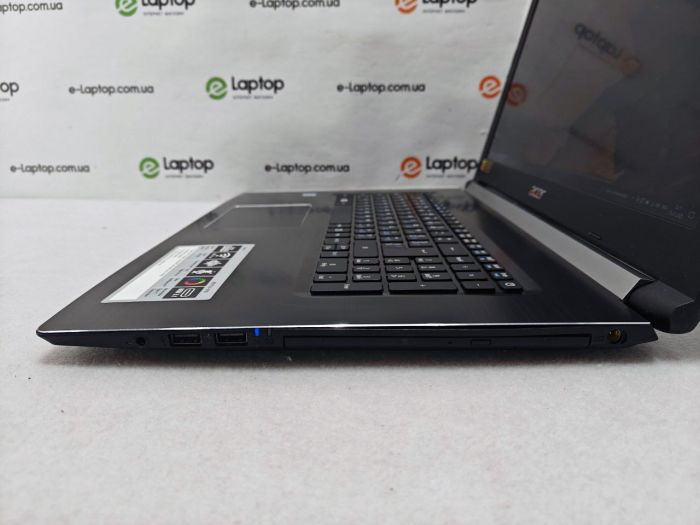 Acer Aspire A517-51 