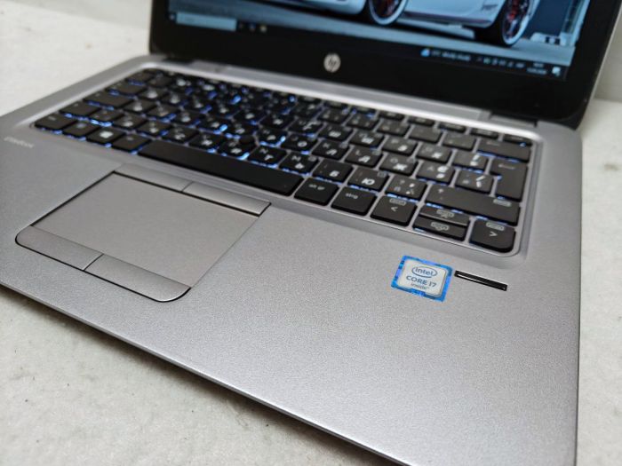 HP EliteBook 820 G3