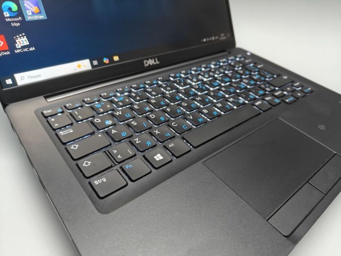 DELL latitude 7390