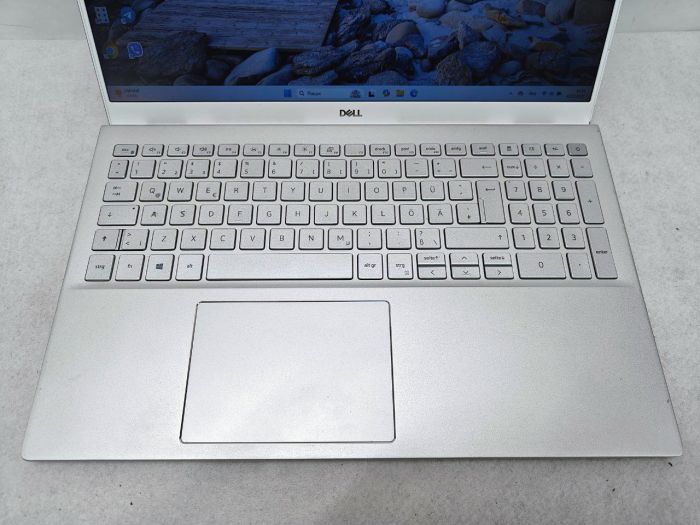 DELL Inspiron 5505