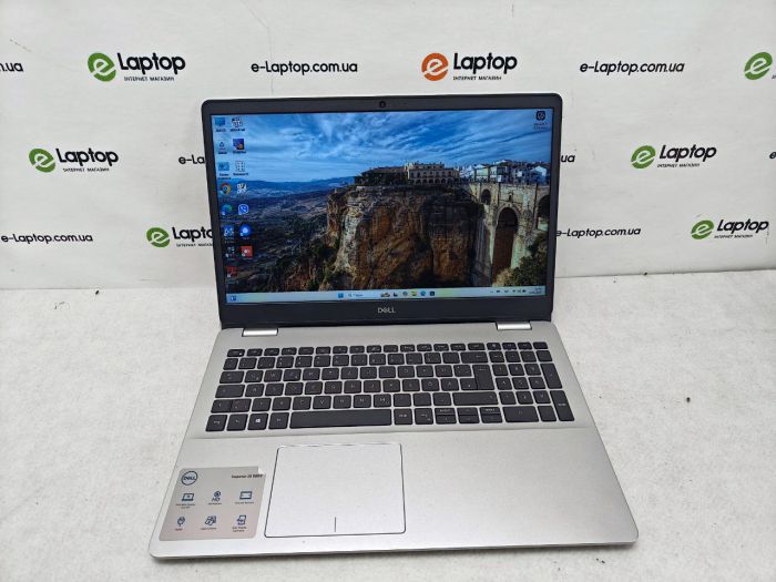 DELL Inspiron 5593