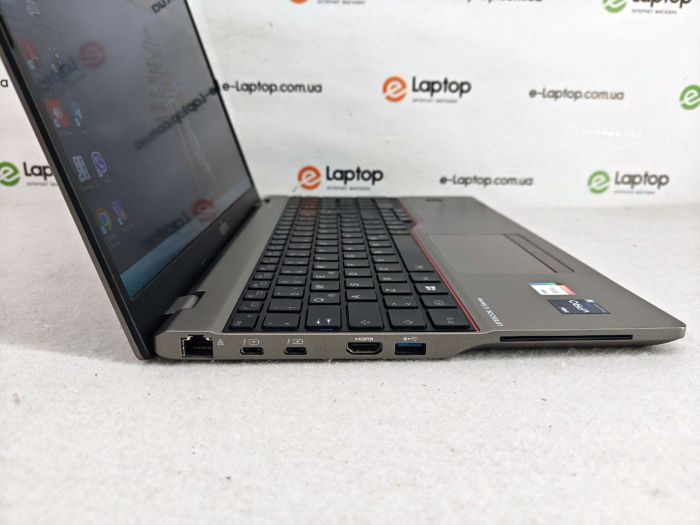Fujitsu Lifebook U7511