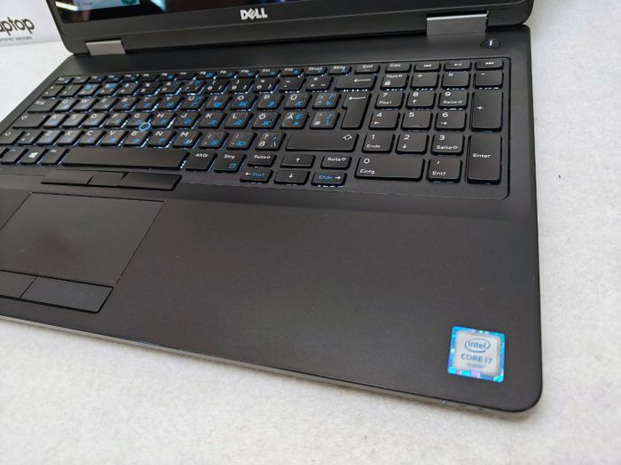 DELL latitude E5570