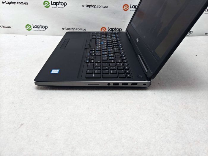 DELL Precision 7520