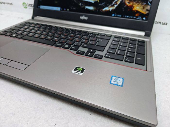 Fujitsu Celsius H760