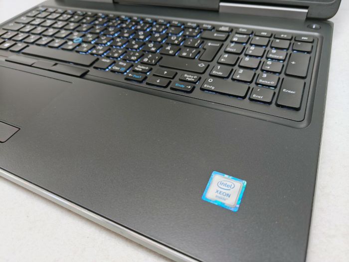 DELL Precision 7520