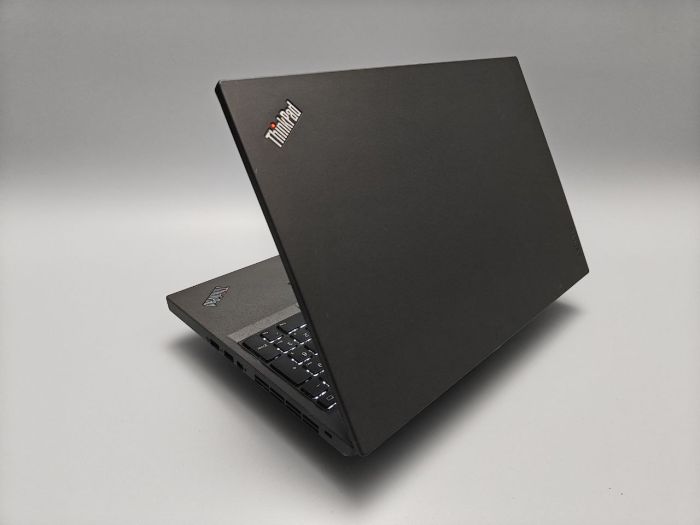 Lenovo ThinkPad T560